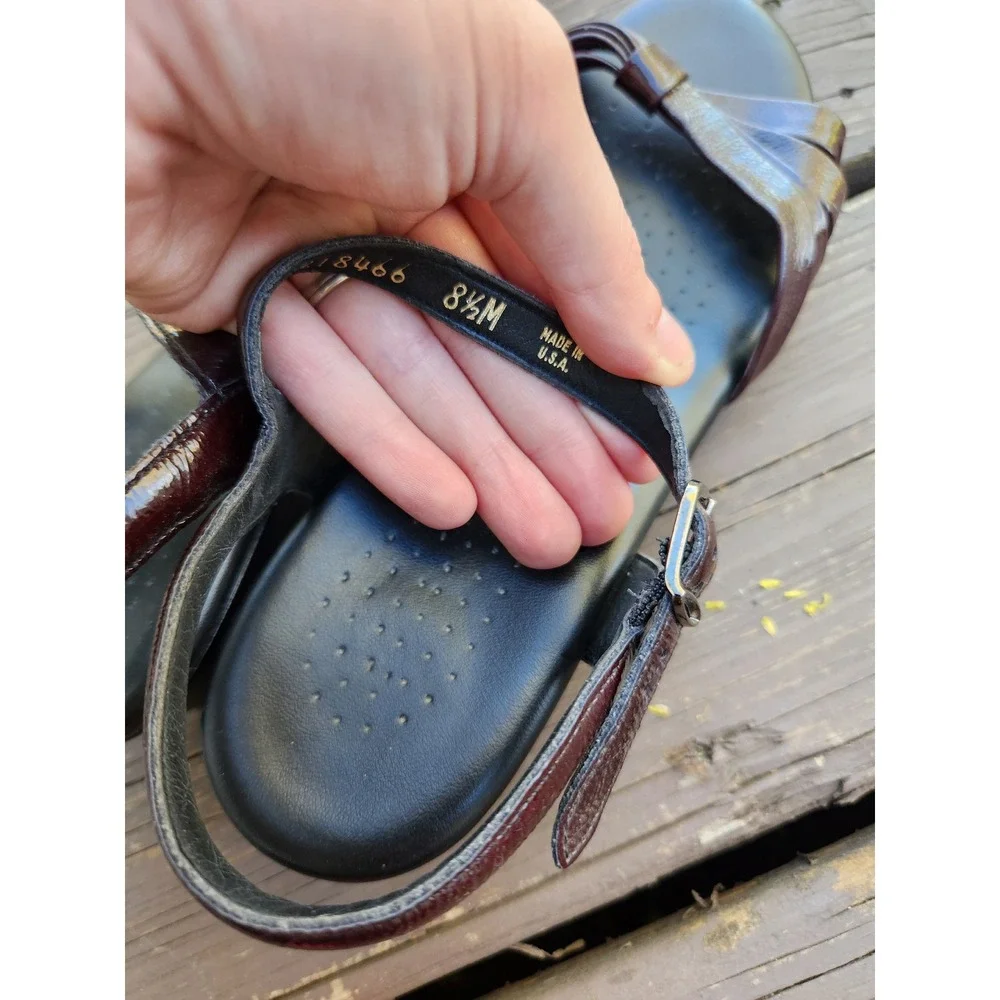 SAS Strippy‎ Sandals Wine Leather Wedge Tripad Comfort Made in USA 8.5M